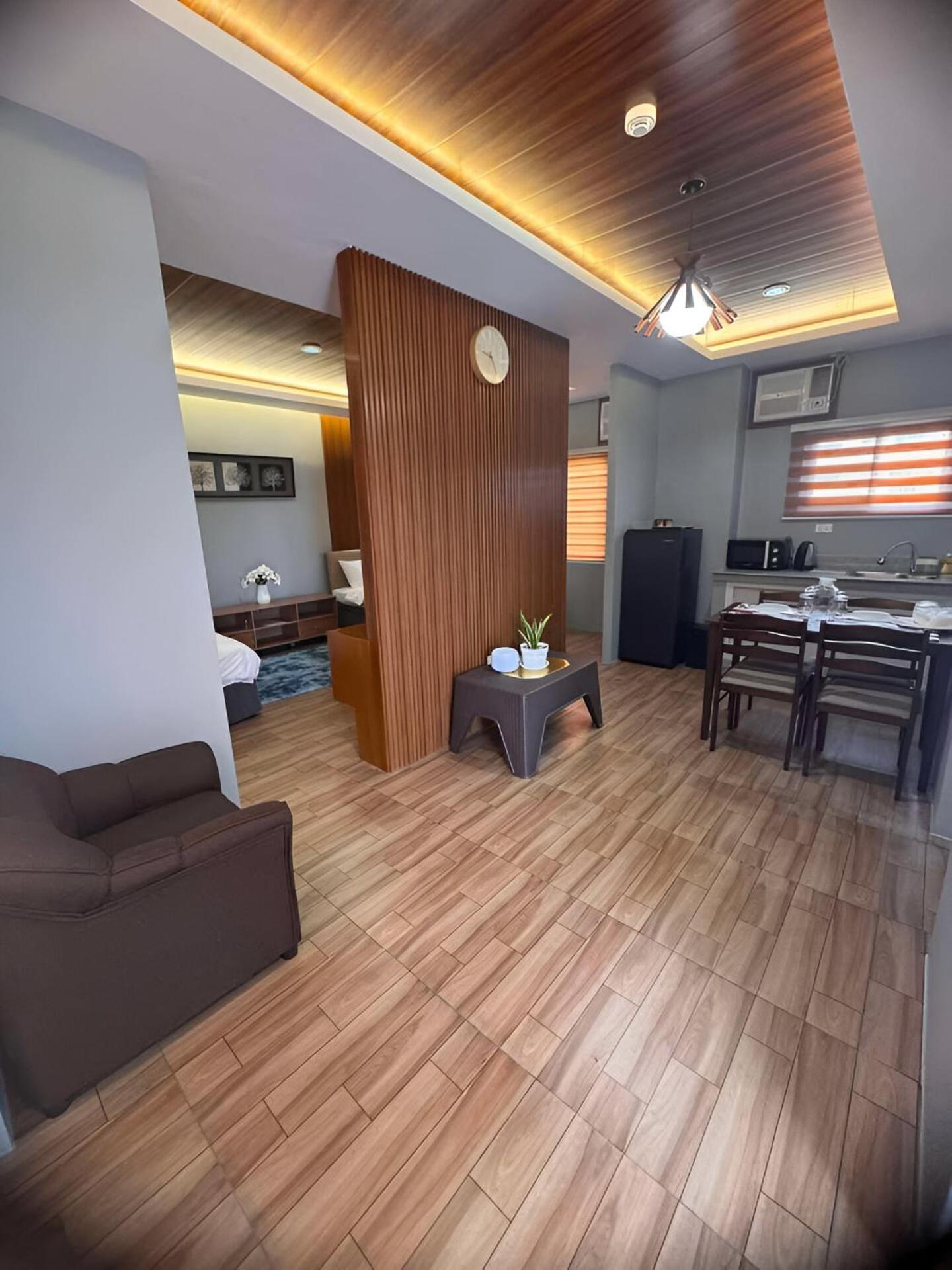 Casa Alberto Of Calapan Town Center 外观 照片